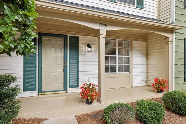 2906 Queen Anne Court, Sandy Springs, GA 30350