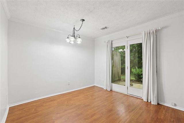 2906 Queen Anne Court, Sandy Springs, GA 30350