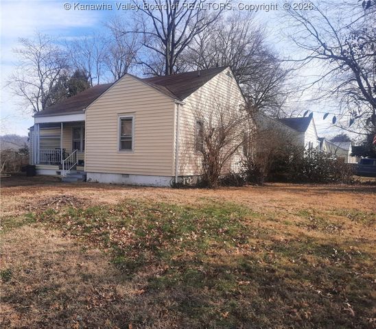 698 Clark Drive, St Albans, WV 25177
