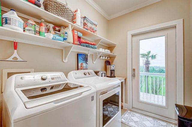 3541 Hannas Reef, Crystal Beach, TX 77650