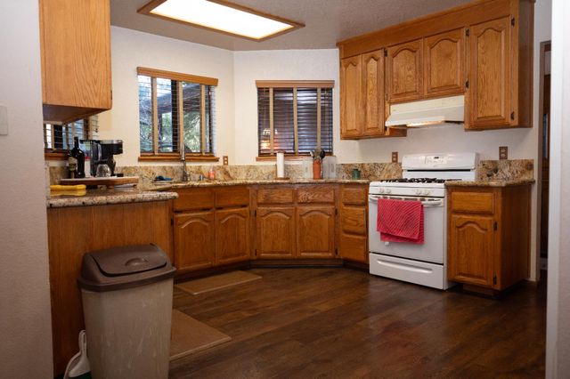 16558 Frenchtown Rd, Brownsville, CA 95919