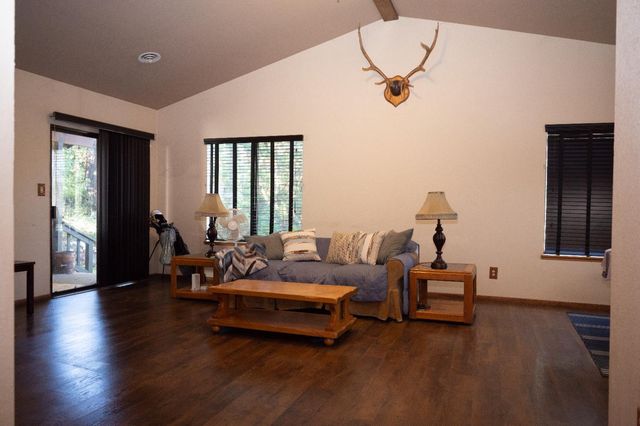 16558 Frenchtown Rd, Brownsville, CA 95919