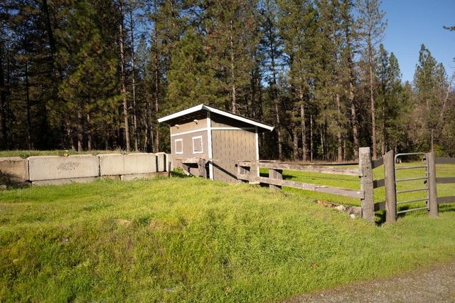 16558 Frenchtown Rd, Brownsville, CA 95919