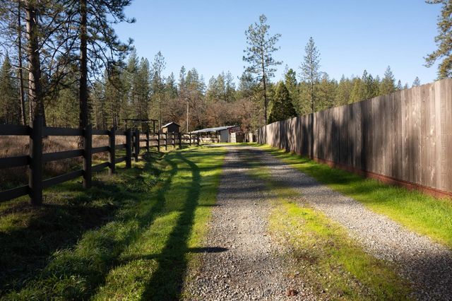 16558 Frenchtown Rd, Brownsville, CA 95919