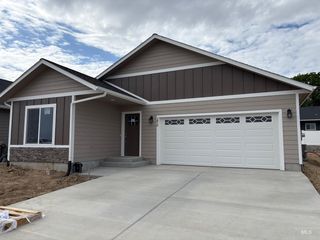 1803 Airway Ave, Lewiston, ID 83501