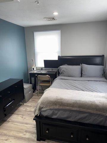 400 Main, Reading, MA 01867