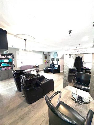 400 Main, Reading, MA 01867