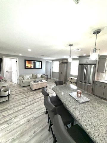 400 Main, Reading, MA 01867