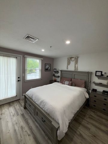 400 Main, Reading, MA 01867