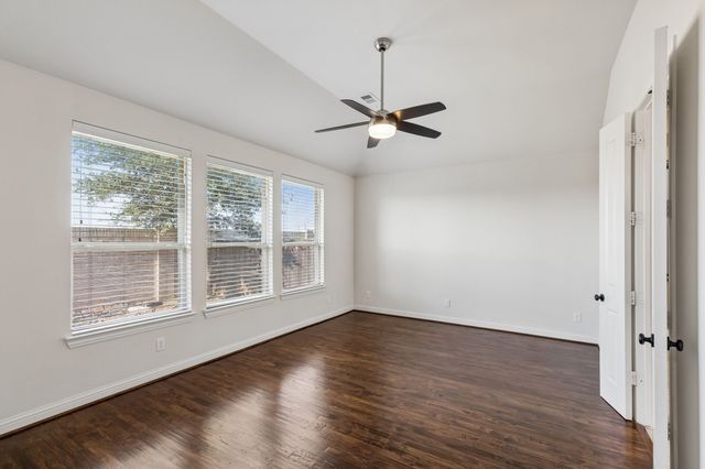 408 Vine Street, Irving, TX 75039