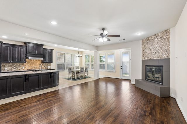 408 Vine Street, Irving, TX 75039