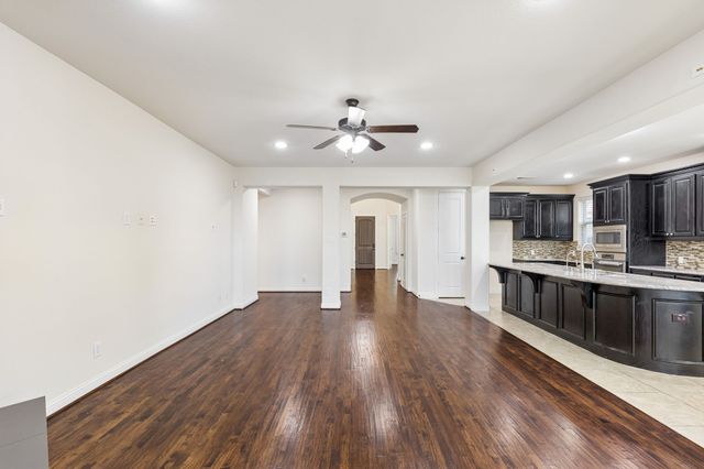 408 Vine Street, Irving, TX 75039