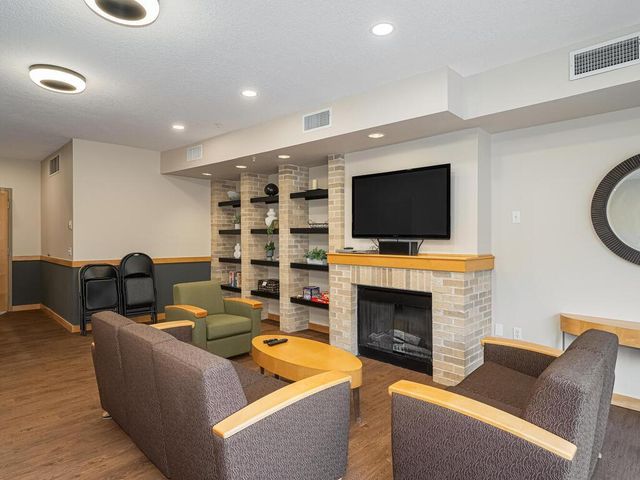 750 Mainstreet 206, Hopkins, MN 55343