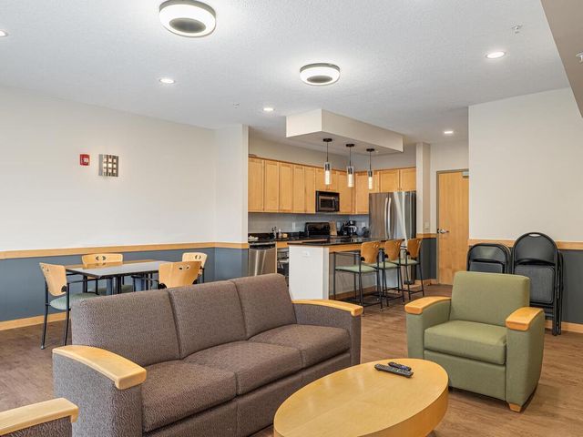 750 Mainstreet 206, Hopkins, MN 55343