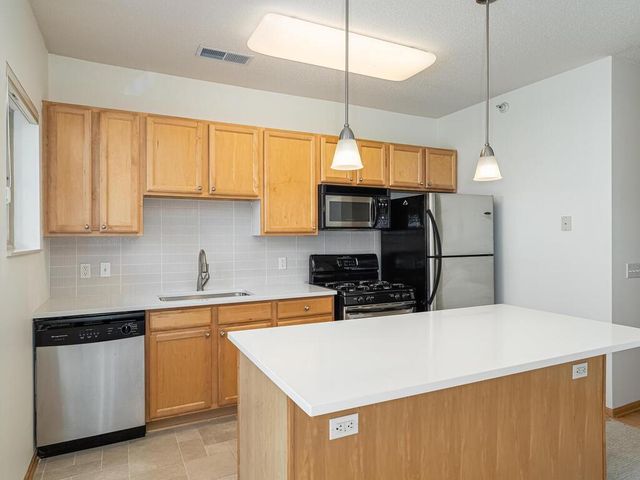 750 Mainstreet 206, Hopkins, MN 55343