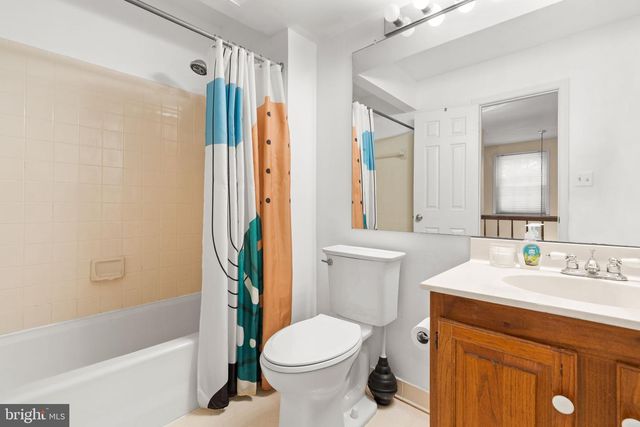 8316 FRONTWELL CIR, Gaithersburg, MD 20886