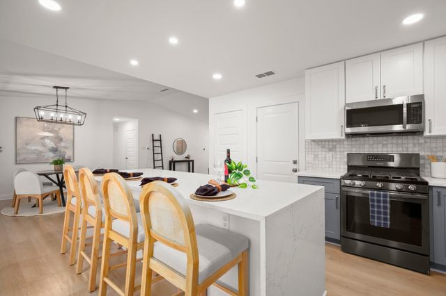 1004 Berrywood DR, Austin, TX 78753