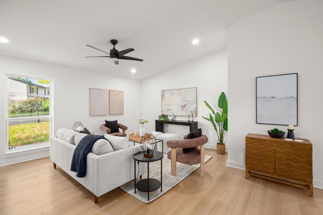 1004 Berrywood DR, Austin, TX 78753