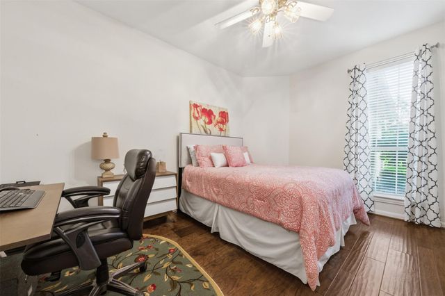 13681 Lakeside Place Drive, Willis, TX 77318
