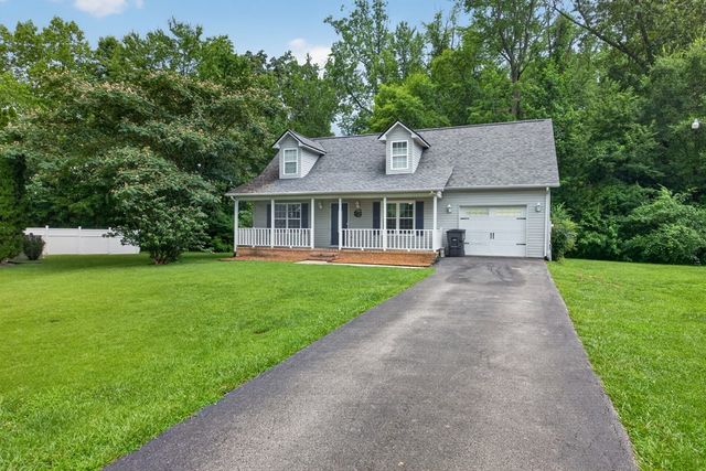 1187 Blaine Ave, Cookeville, TN 38501