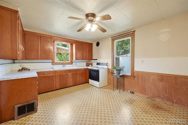 640 N 3rd Street, Ste Genevieve, MO 63670