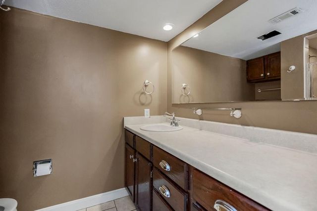 5013 Walnut Street C, Kansas City, MO 64112