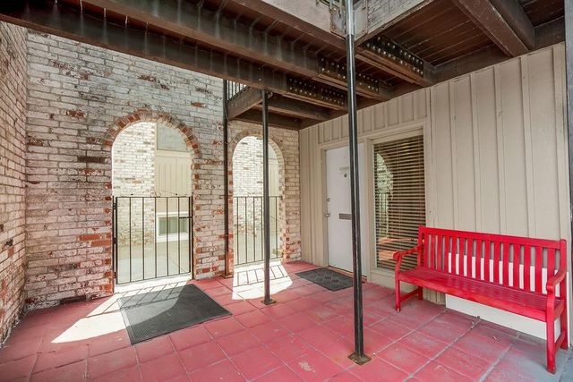 5013 Walnut Street C, Kansas City, MO 64112
