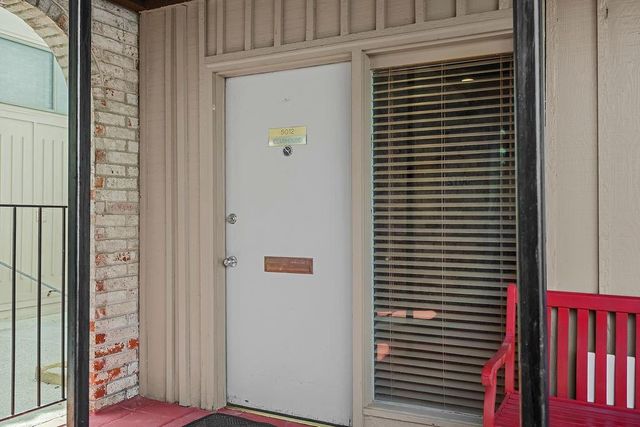 5013 Walnut Street C, Kansas City, MO 64112
