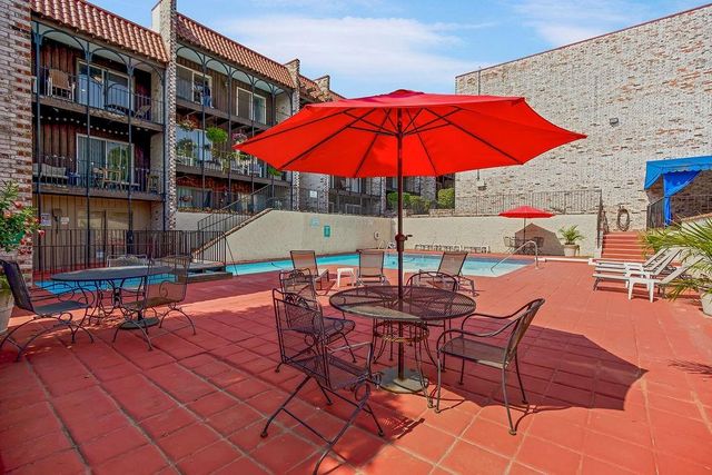 5013 Walnut Street C, Kansas City, MO 64112