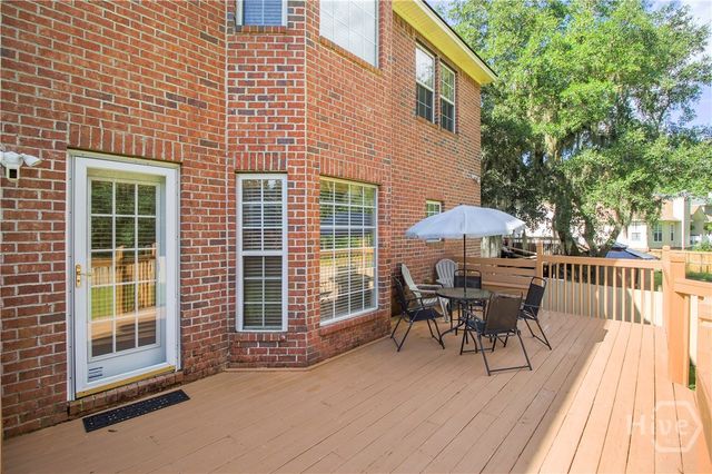 8 Lee Hall Drive, Savannah, GA 31419