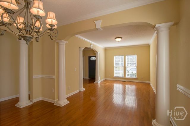 8 Lee Hall Drive, Savannah, GA 31419