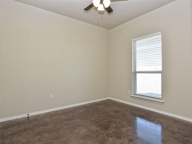 517 Jack Rabbit LN B, Buda, TX 78610