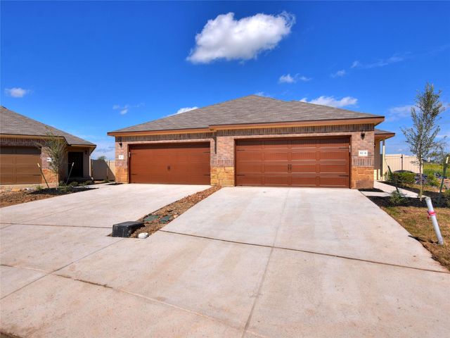 517 Jack Rabbit LN B, Buda, TX 78610