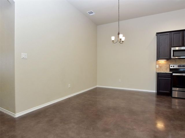 517 Jack Rabbit LN B, Buda, TX 78610