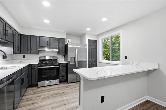 2085 Fairways Court NW, Kennesaw, GA 30144