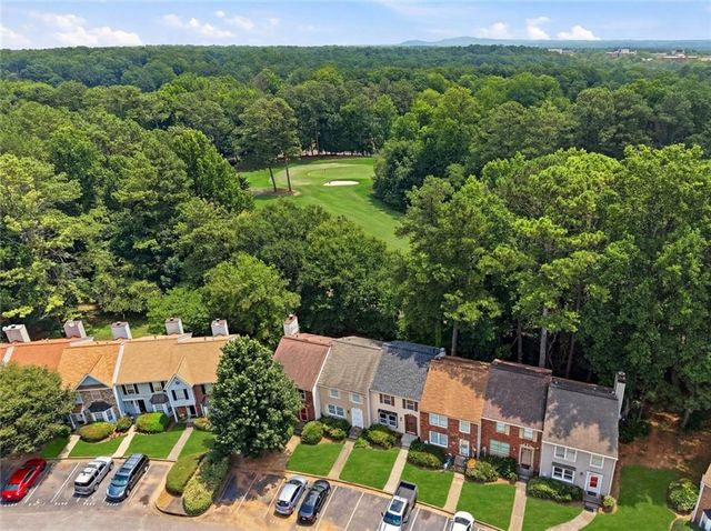 2085 Fairways Court NW, Kennesaw, GA 30144