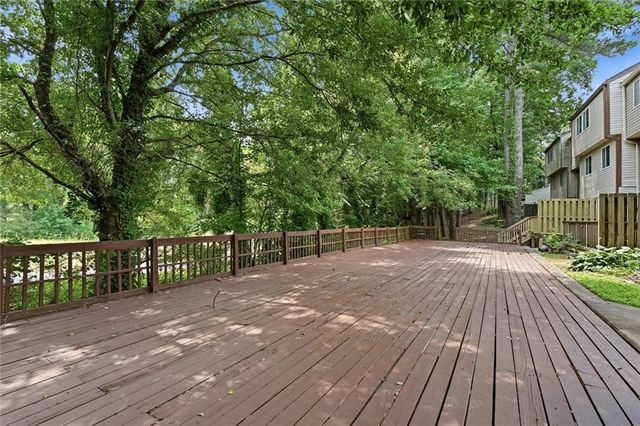 2085 Fairways Court NW, Kennesaw, GA 30144