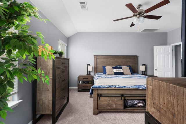 143 Dogvane CIR, Kyle, TX 78640