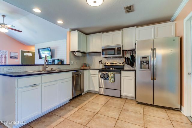 13745 Lawton Lane, Gulfport, MS 39503