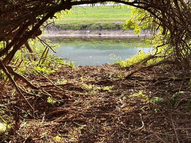 11521 SOUTHERN CREEK DRIVE, Gibsonton, FL 33534