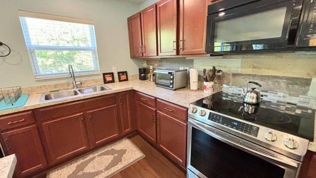 11521 SOUTHERN CREEK DRIVE, Gibsonton, FL 33534