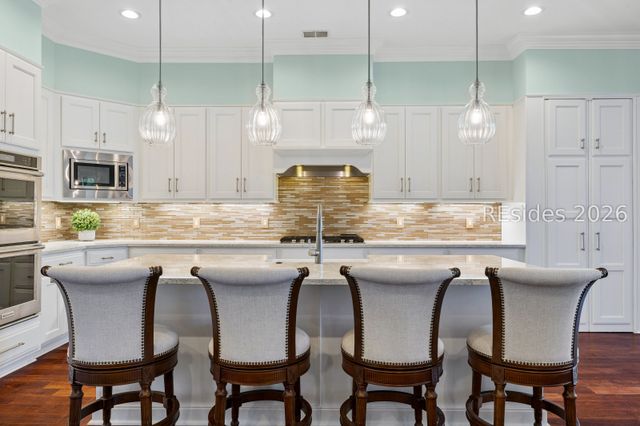 6 Anchor Bay Ct, Bluffton, SC 29910