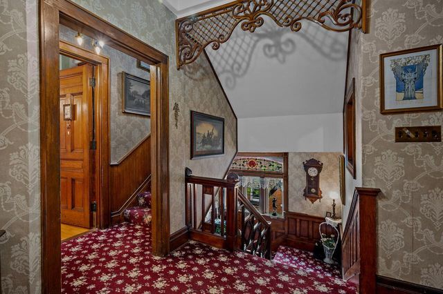 3209 W Wells STREET, Milwaukee, WI 53208