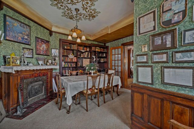 3209 W Wells STREET, Milwaukee, WI 53208