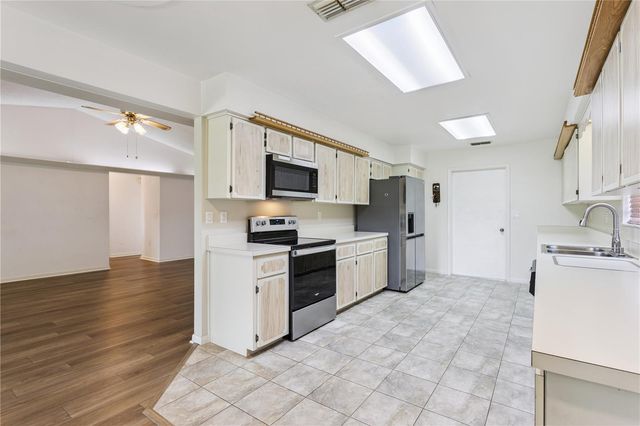 32 GORDON COURT, Leesburg, FL 34788