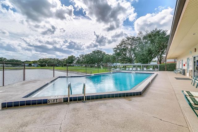 32 GORDON COURT, Leesburg, FL 34788