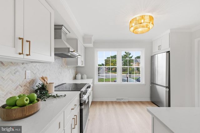 9103 BARRICK ST, Fairfax, VA 22031
