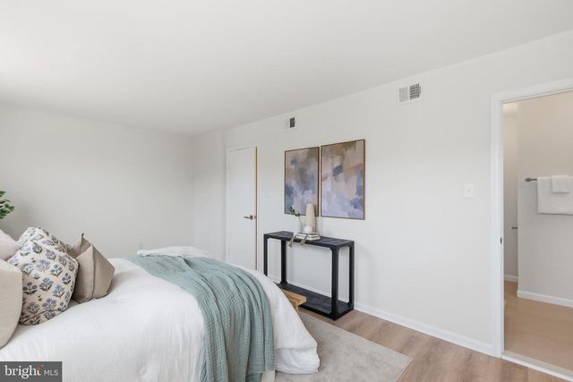 9103 BARRICK ST, Fairfax, VA 22031