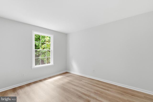 9103 BARRICK ST, Fairfax, VA 22031