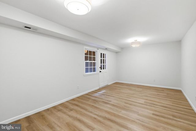 9103 BARRICK ST, Fairfax, VA 22031